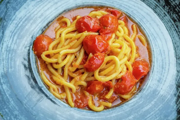 Framed Print : Italy, Umbria. A plate of Umbricelli handmade pasta with fresh tomato sugo Framed Print : Italy, Umbria. A plate of Umbricelli handmade pasta with fresh tomato sugo