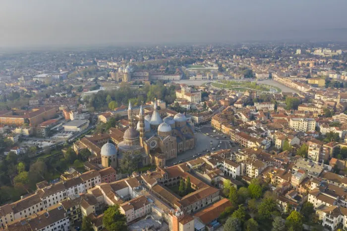 Framed Print : Italy, Veneto, Padua, Prato della Valle square and Basilica of St. Anthony of Padua Framed Print : Italy, Veneto, Padua, Prato della Valle square and Basilica of St. Anthony of Padua