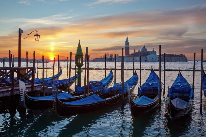 Framed Print : Italy, Veneto, Venice, Gondolas and San Giorgio church in the background on the lagoon at sunrise Framed Print : Italy, Veneto, Venice, Gondolas and San Giorgio church in the background on the lagoon at sunrise