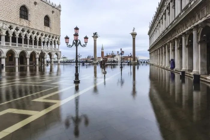 Framed Print : Italy, Veneto, Venice. High water on San Marco Square with Palazzo Ducale on the left Framed Print : Italy, Veneto, Venice. High water on San Marco Square with Palazzo Ducale on the left