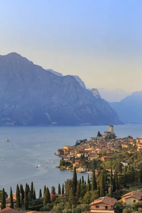 Framed Print : Italy. Veneto. Verona district. Lake Garda. Malcesine. Scaligero castle