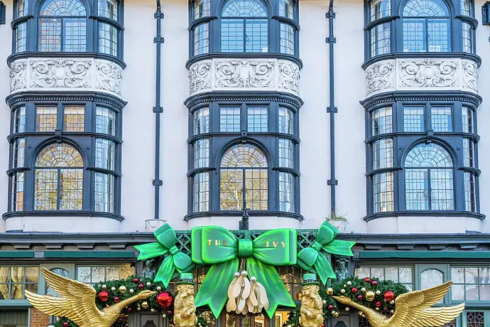 Framed Print : The Ivy restaurant with Christmas decorations, Chelsea, London, England, UK