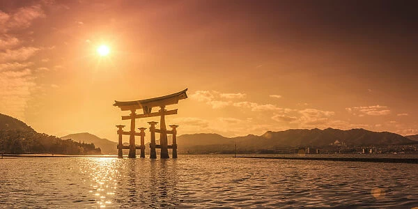Japan, Hiroshima, Miyajima Island, the Red Torii Gate of Itsukushima-jinja Shinto Shrine
