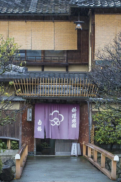Japan, Kyoto, Geisha district of Gion, Traditional Japanese restaurant
