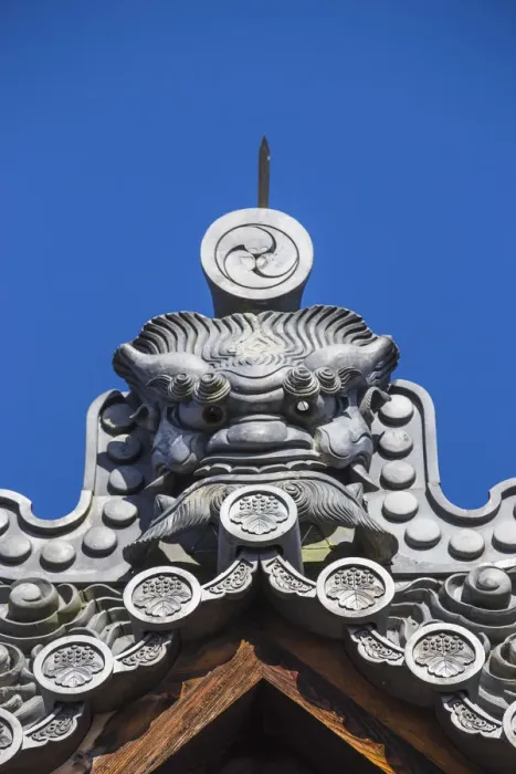 Framed Print : Japan, Kyoto, Temple roof tops at the entrance to Kinkaku-ji, -The Golden Pavilion