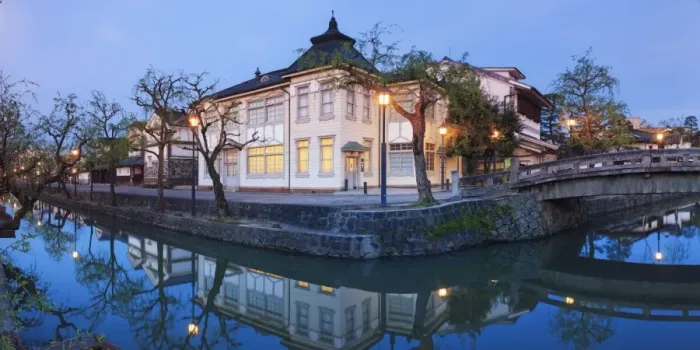 Framed Print : Japan, Okayama Prefecture, Kurashiki, traditional buildings in the Historic Bikan Quarter Framed Print : Japan, Okayama Prefecture, Kurashiki, traditional buildings in the Historic Bikan Quarter
