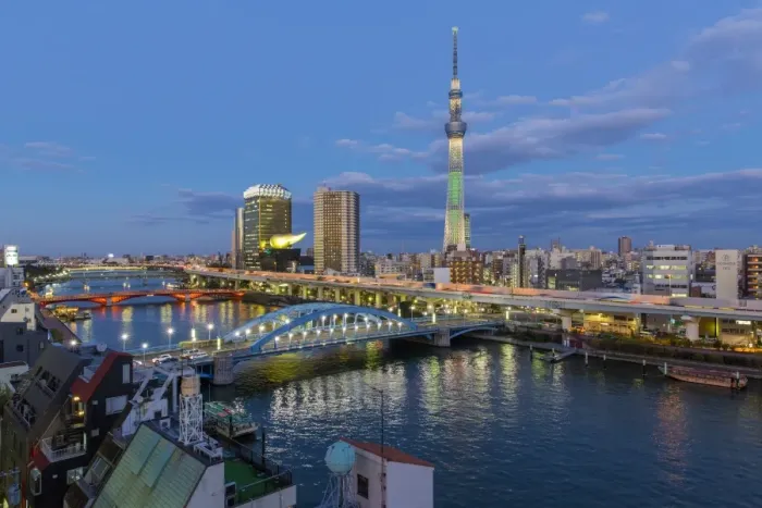 Framed Print : Japan, Tokyo, city skyline and Skytree on the Sumida River Framed Print : Japan, Tokyo, city skyline and Skytree on the Sumida River