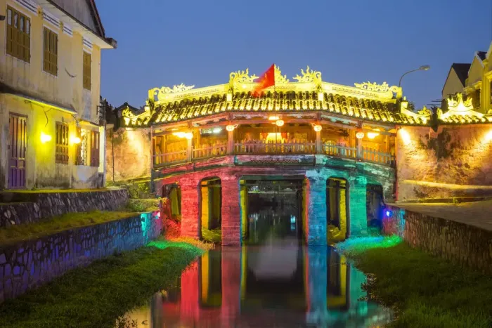 Framed Print : The Japanese Covered Bridge in Hoi An ancient town at night, Hoi An, Quang Nam Province Framed Print : The Japanese Covered Bridge in Hoi An ancient town at night, Hoi An, Quang Nam Province