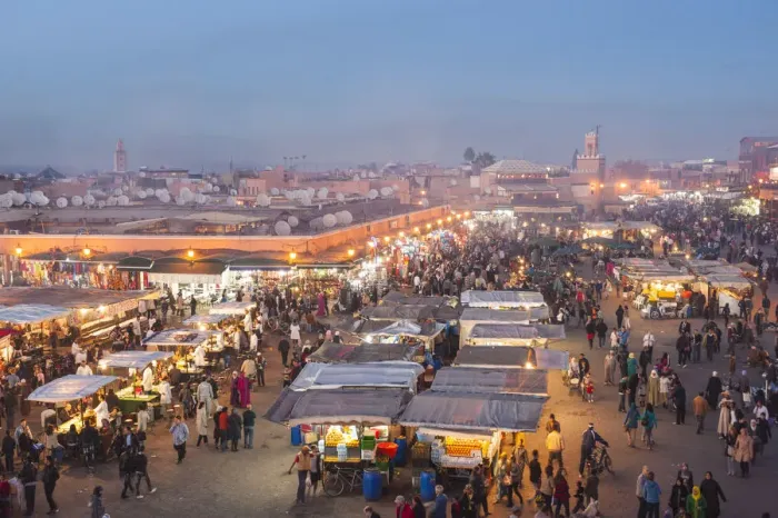 Framed Print : Jemaa el Fna, Marrakech, Morocco. Evening stalls at sunset Framed Print : Jemaa el Fna, Marrakech, Morocco. Evening stalls at sunset