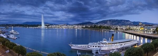 Jet d eau on Lake Geneva, Geneva, Switzerland