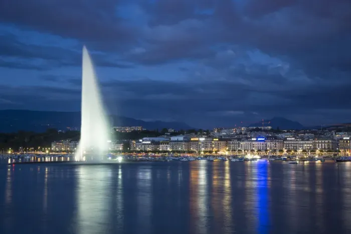 Framed Print : Jet d eau on Lake Geneva, Geneva, Switzerland