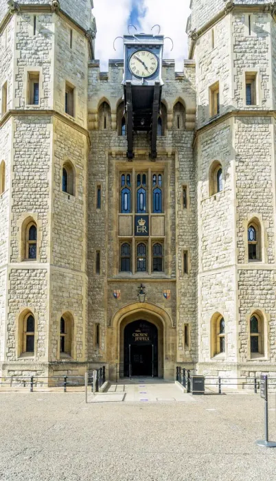 Framed Print : The Jewel House, Tower of London, UNESCO World Heritage site, London, England, UK