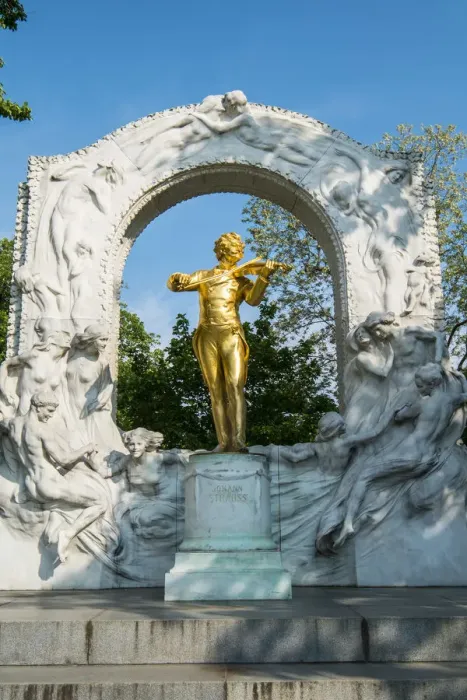 Framed Print : Johann Strauss Denkmal, Stadtpark, Vienna, Austria Framed Print : Johann Strauss Denkmal, Stadtpark, Vienna, Austria