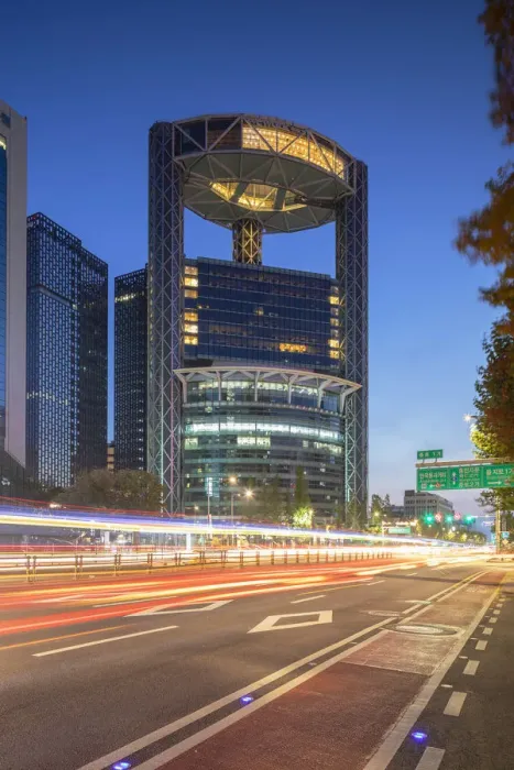 Framed Print : Jongno Tower at dawn, Seoul, South Korea Framed Print : Jongno Tower at dawn, Seoul, South Korea