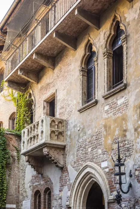 Framed Print : Juliets balcony, Casa Giullieta, Verona, Veneto, Italy Framed Print : Juliets balcony, Casa Giullieta, Verona, Veneto, Italy