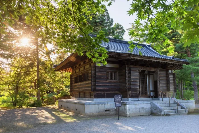 Framed Print : Kaizando Hall at Motsu-ji Temple (UNESCO World Heritage Site), Hiraizumi, Iwate, Japan Framed Print : Kaizando Hall at Motsu-ji Temple (UNESCO World Heritage Site), Hiraizumi, Iwate, Japan