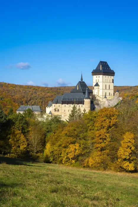 Framed Print : Karlstejn Castle against blue sky, Karlstejn, Beroun District, Central Bohemian Region, Czech Republic Framed Print : Karlstejn Castle against blue sky, Karlstejn, Beroun District, Central Bohemian Region, Czech Republic