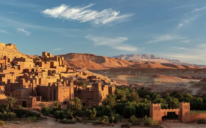 Framed Print : Kasbah Ait Ben Haddou with the Atlas Mountains in the distance, near Ouarzazate, Morocco Framed Print : Kasbah Ait Ben Haddou with the Atlas Mountains in the distance, near Ouarzazate, Morocco
