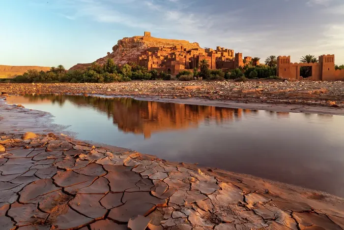 Framed Print : Kasbah Ait Ben Haddou reflecting in river, at sunrise, near Ouarzazate, Morocco
