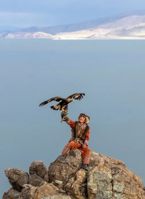 Framed Print : Kazakh Eagle with his trained golden eagle, posing on a mountaintop, Lake Tolbo, Bayan-Ulgii Province, Western Mongolia, Asia Framed Print : Kazakh Eagle with his trained golden eagle, posing on a mountaintop, Lake Tolbo, Bayan-Ulgii Province, Western Mongolia, Asia