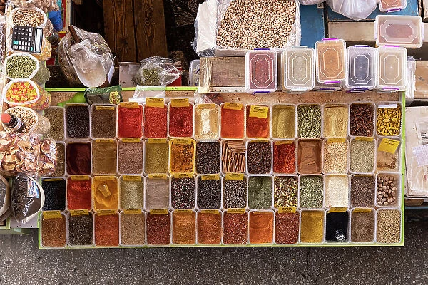 Kazakhstan, Almaty, Zelionyj Bazar (Green Bazaar), spices