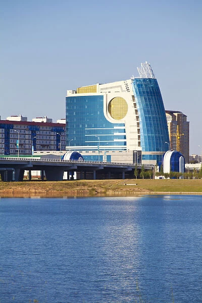 Kazakhstan, Astana, View of buisness center near State auditorium