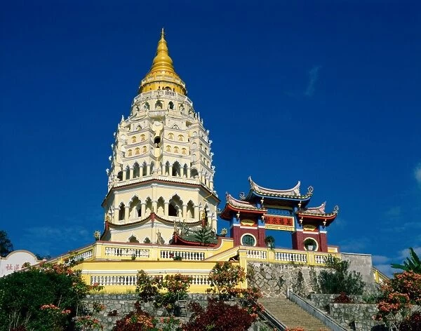 Kek Lok Si Temple  /  Pagoda of Ten Thousand Buddhas