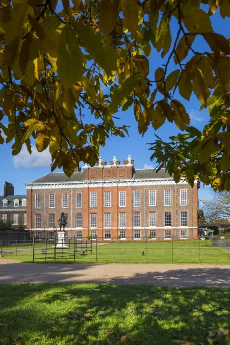 Framed Print : Kensington Palace, Hyde Park, London, England, UK