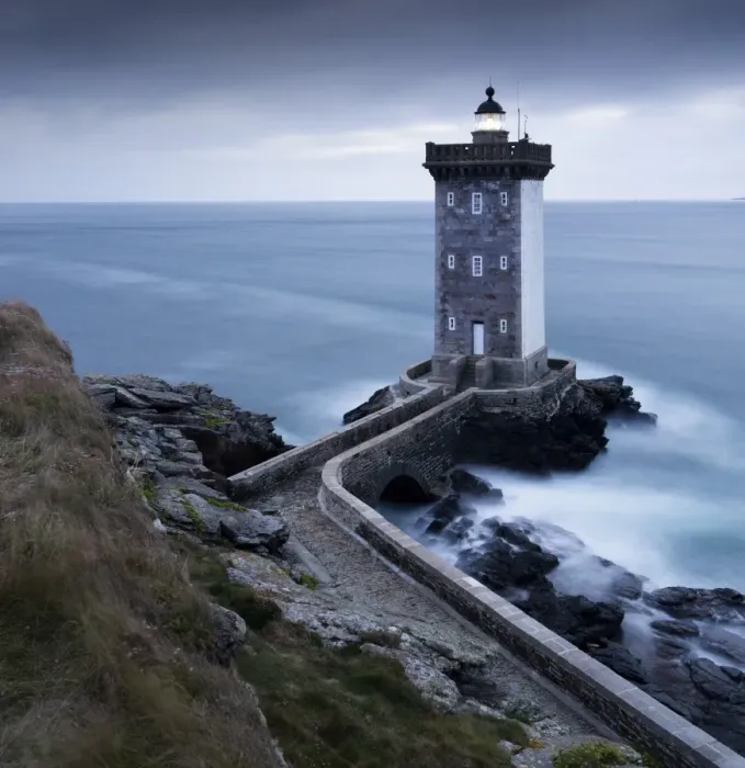 Framed Print : Kermorvan lighthouse at dawn, le Conquet, North Finistere, Brittany, France