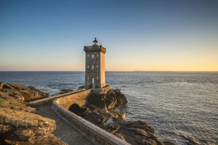 Framed Print : Kermorvan lighthouse. Le Conquet, Finistere, Brittany, France