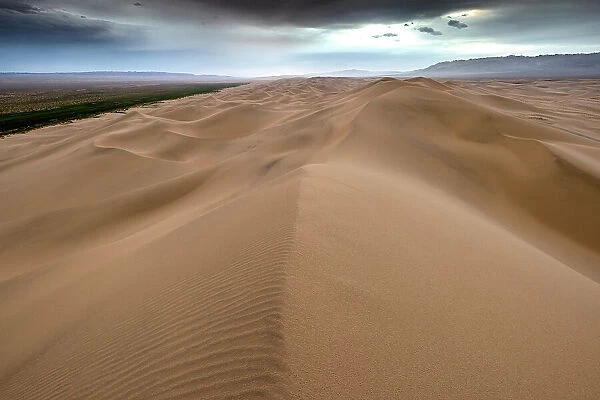 Khongoryn Els sand dunes, Gobi Desert, Mongolia