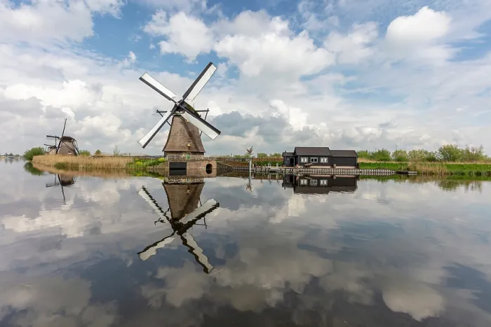 Framed Print : Kinderdijk windmills, South Holland, Netherlands Framed Print : Kinderdijk windmills, South Holland, Netherlands