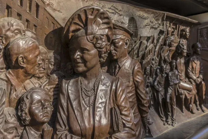 Framed Print : King George VI and Queen Elizabeth Memorial, bas relief, London, England Framed Print : King George VI and Queen Elizabeth Memorial, bas relief, London, England