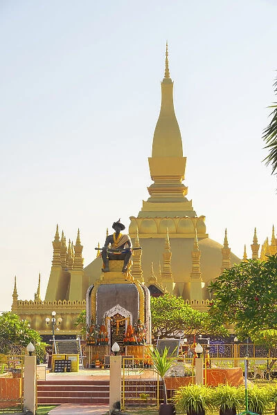 King Setthathirath statue, Gold Stupa, Pha That Luang, Vientiane (capital city), Laos
