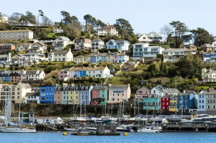 Framed Print : Kingswear as seen from Dartmouth, Devon, UK Framed Print : Kingswear as seen from Dartmouth, Devon, UK