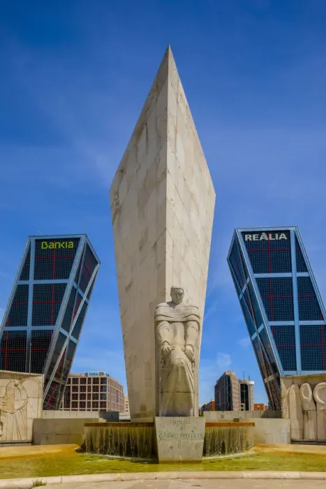Framed Print : Kio Towers at the Plaza De Castilla, Madrid, Spain