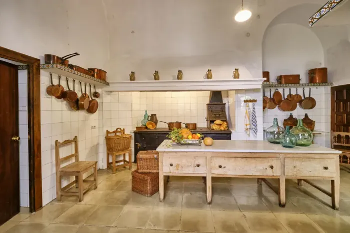 Framed Print : Kitchen of the Palacio de Viana, a 14th century palace. Cordoba, Andalucia, Spain