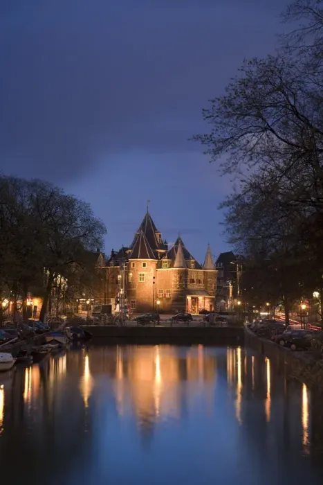 Framed Print : Kloveniers Burgwal canal and Waag Historic building, Nieuwmarkt, Amsterdam, Holland Framed Print : Kloveniers Burgwal canal and Waag Historic building, Nieuwmarkt, Amsterdam, Holland
