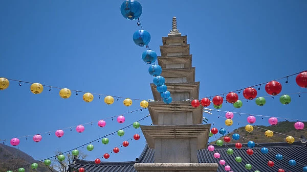 Korea, Gyeongsangnam-do, Busan, Beomeo-Sa temple, Lanterns to celebrate Bhuddda s