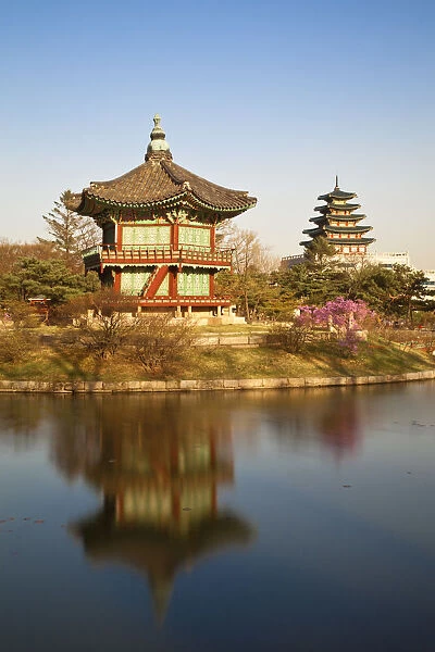 Korea, Seoul, Gyeongbokgung Palace, Hyangwonjeong Pavilion and National Folk museum
