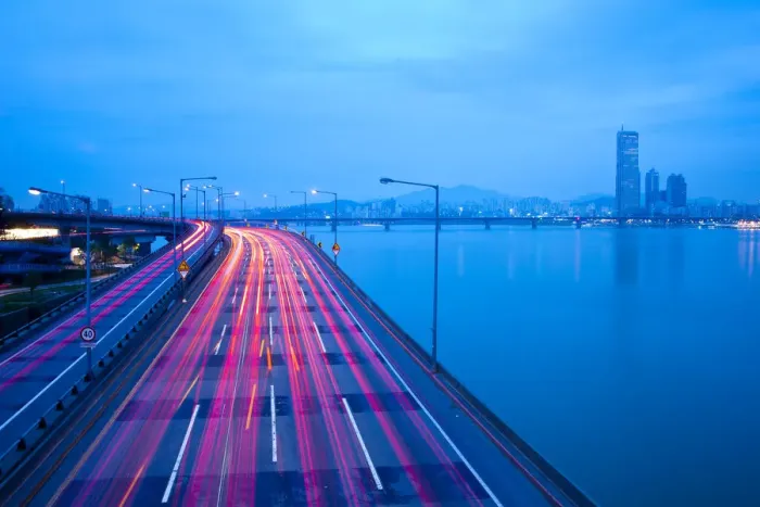 Framed Print : Korea, Seoul, Traffic on Expressway & Hanang River and 63 building on the right Framed Print : Korea, Seoul, Traffic on Expressway & Hanang River and 63 building on the right