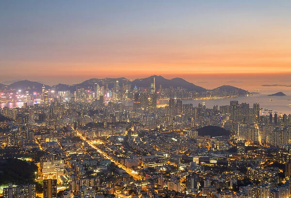 Kowloon and Hong Kong Island at sunset, Hong Kong