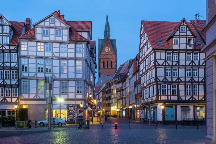 Framed Print : Kramer Strasse & Marktkirche Hannover, Hannover, Lower Saxony, Germany