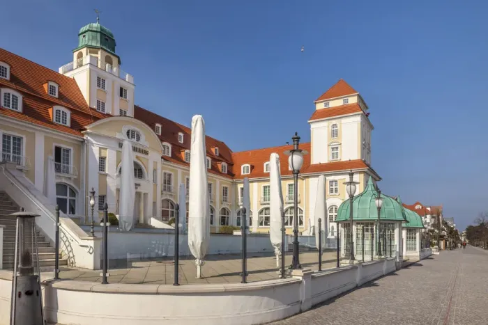 Framed Print : Kurhaus in Binz on Rugen on the beach promenade, Mecklenburg-Western Pomerania, Northern Germany, Germany Framed Print : Kurhaus in Binz on Rugen on the beach promenade, Mecklenburg-Western Pomerania, Northern Germany, Germany