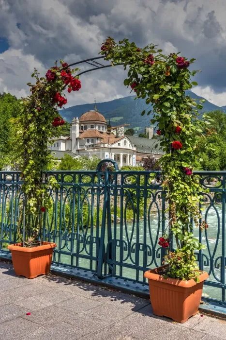 Framed Print : Kurhaus building, Merano - Meran, Trentino Alto Adige - South Tyrol, Italy