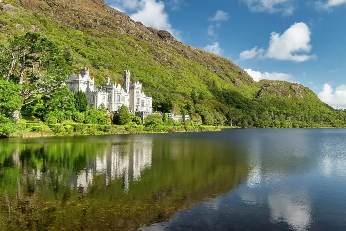 Framed Print : Kylemore Abbey, Pollacappul, Connemara, Co. Galway, Ireland Framed Print : Kylemore Abbey, Pollacappul, Connemara, Co. Galway, Ireland
