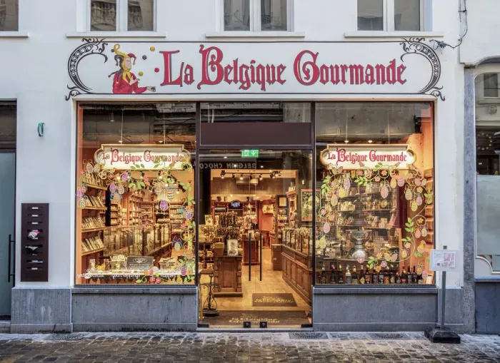 Framed Print : La Belgique Gourmande Chocolate Shop, Brussels, Belgium Framed Print : La Belgique Gourmande Chocolate Shop, Brussels, Belgium