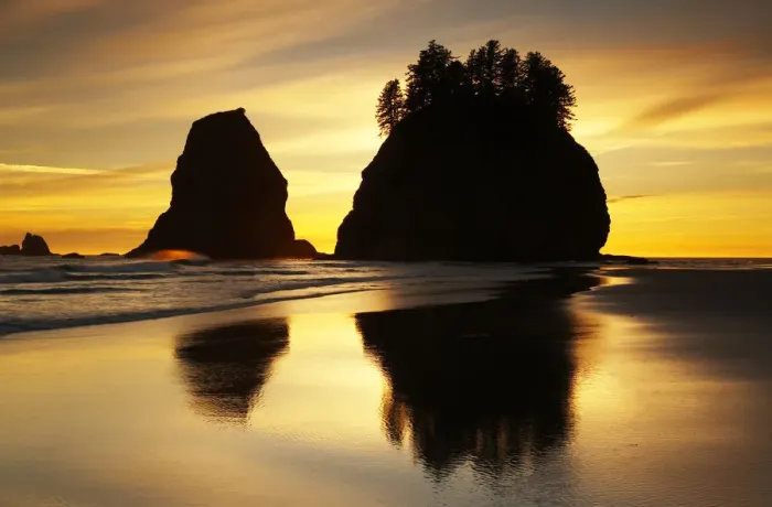 Framed Print : La Push Beach at Sunset, Olympic National Park, Washington, USA Framed Print : La Push Beach at Sunset, Olympic National Park, Washington, USA