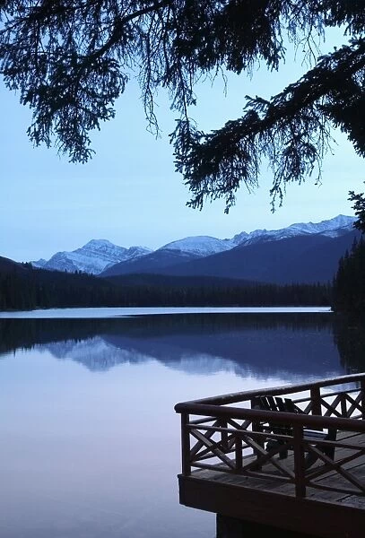 Lake Beauvert, Jasper, Jasper National Park, Alberta, Canada