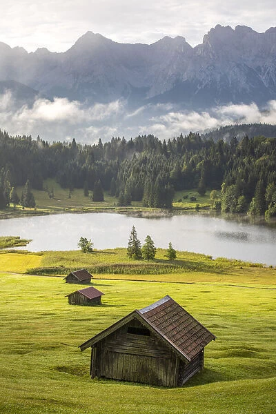 Lake Geroldsee, Mittenwald, Karwendel, Alps, Bavaria, Germany, Europe